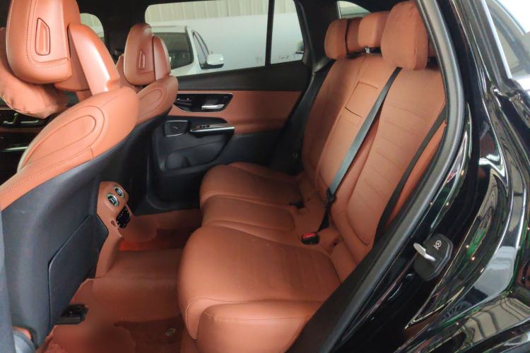 Used Mercedes-Benz GLC 2024 Refreshed GLC 300 L 4MATIC Dynamic Version 5 Seats
