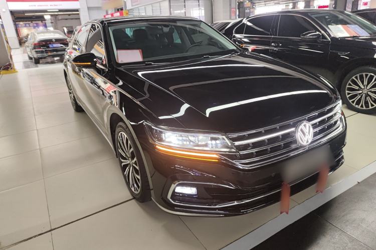 Used Volkswagen Phideon 2021 380TSI Luxury Edition
