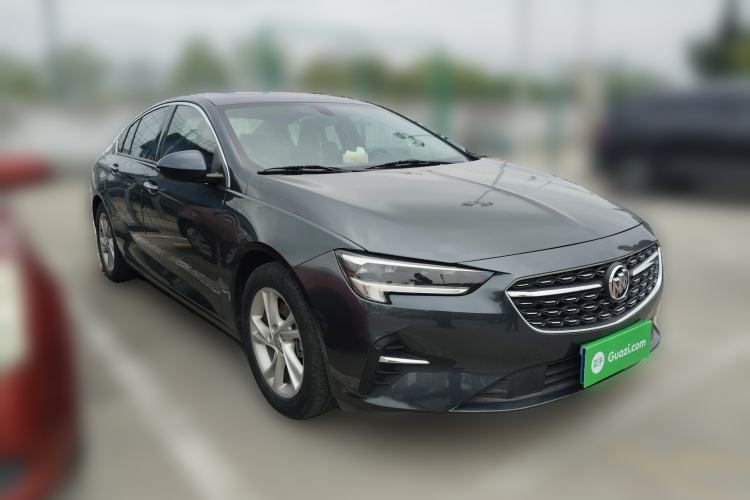 Used Buick Regal 2020 552T Luxury Version Front Right 45 Deg