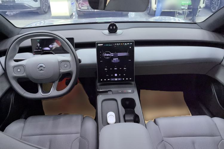 Used Nio ET5T 2024 75kWh Touring Center Console