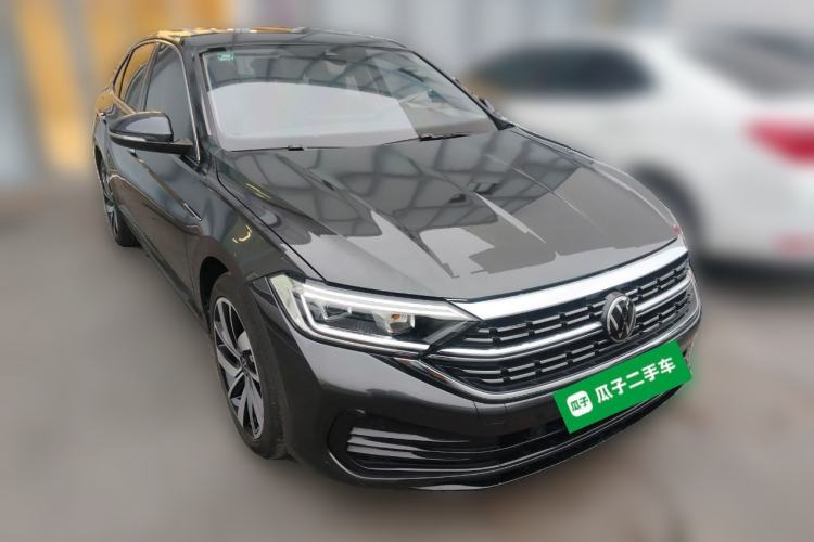 Used Volkswagen Sagitar 2023 300TSI DSG Excellence Edition Front Right 45 Deg