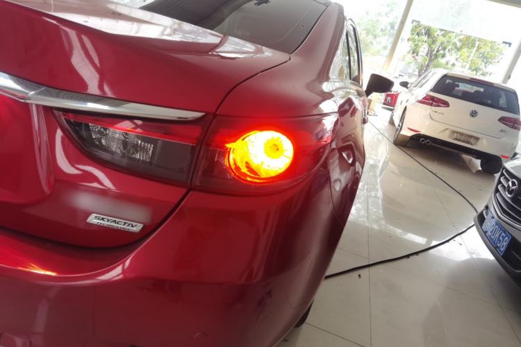 Used Mazda Atenza 2014 2.0L Blue Sky Luxury Edition
