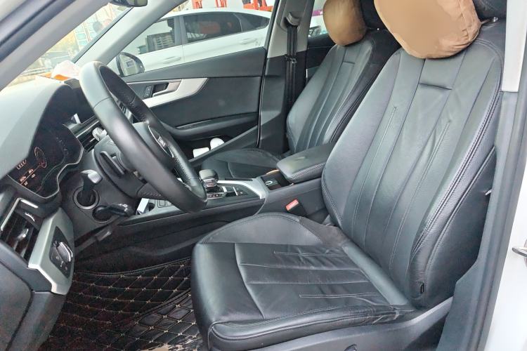 Used Audi A4L 2019 40 TFSI Fashion Edition China VI Emission Standard