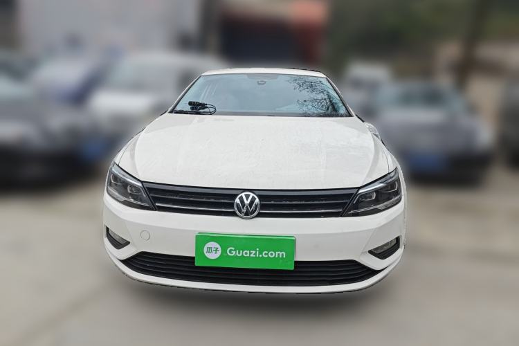 Used Volkswagen Lamando 2015 230TSI Manual Trend Edition Front