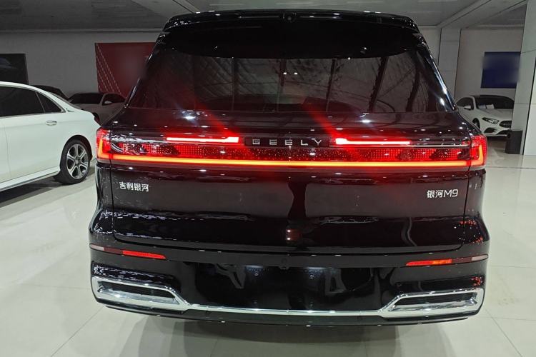 Used Geely Galaxy Galaxy M9 2025 Model 210km Four-Wheel-Drive Leading Edition