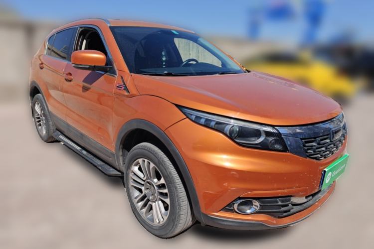 Used Qoros 5 2017 1.6T Automatic Prestige Model Front Right 45 Deg