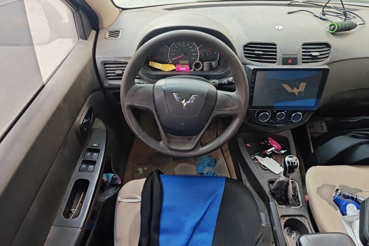 Used Wuling Hongguang 2014 1.5L S Standard Version