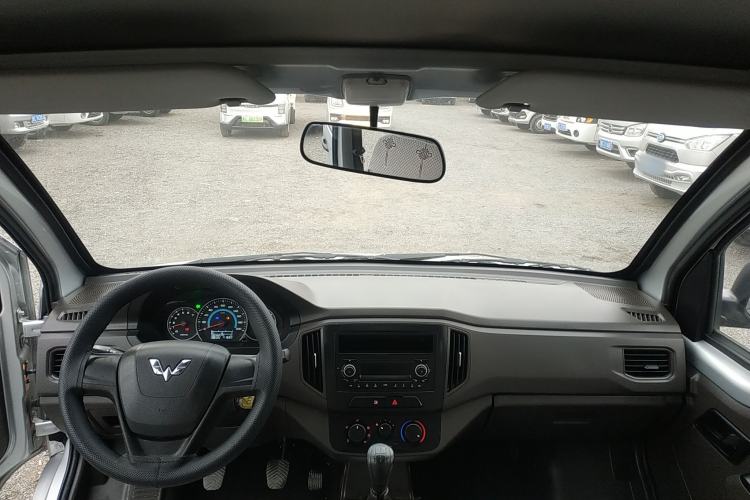 Used Wuling Rongguang New Truck 2021 1.8L Base Model Double-Cab with Dual Rear Wheels LJ479Q6