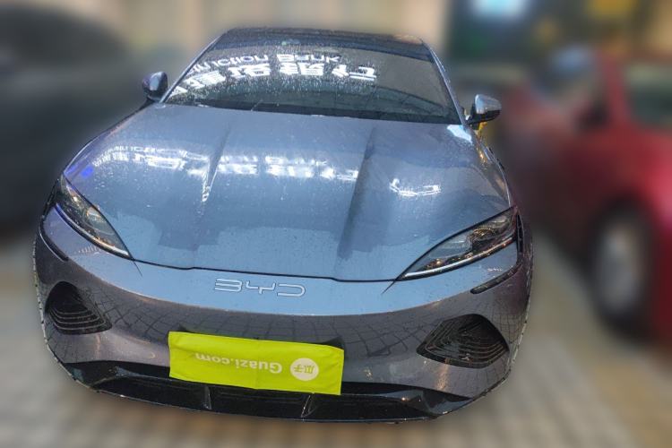 Used BYD Seal 2022 700 km Long-Range Rear-Wheel-Drive Version Front