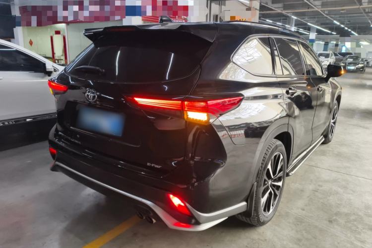 Used Toyota Crown Kluger 2022 2.5L HEV Four-Wheel Drive Premium Edition Rear Right 45 Deg