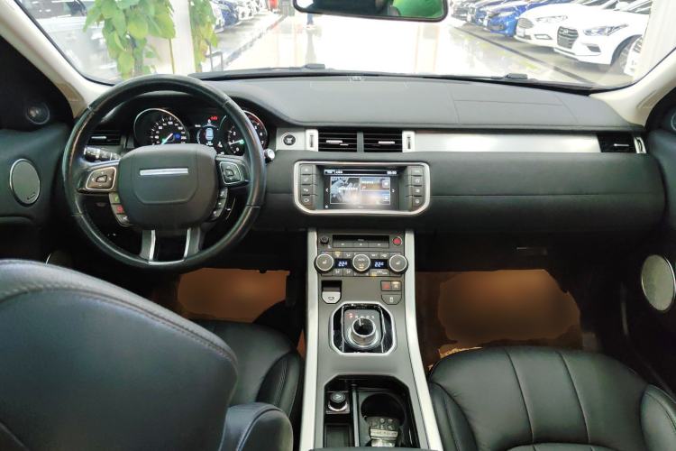 Used Land Rover Range Evoque 2016 2.0T SE Smart Glow Edition
