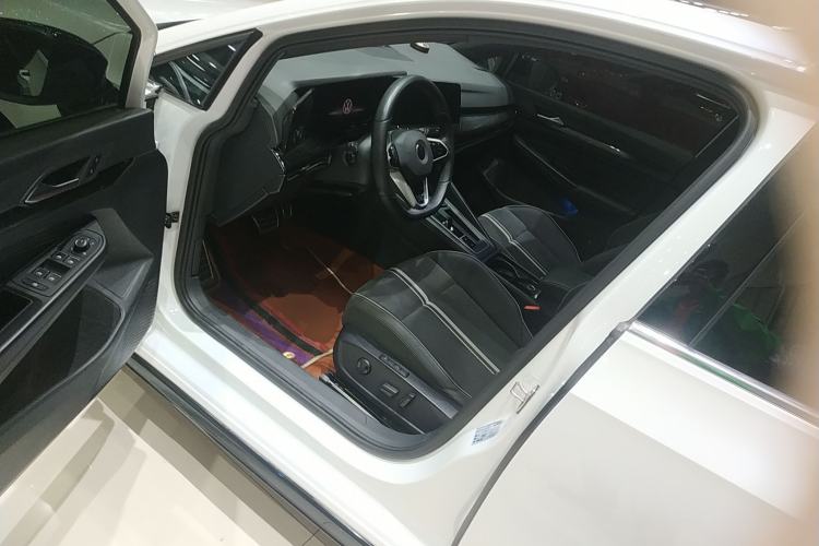 Used Volkswagen Golf 2021 280TSI DSG R-Line Driver Seat