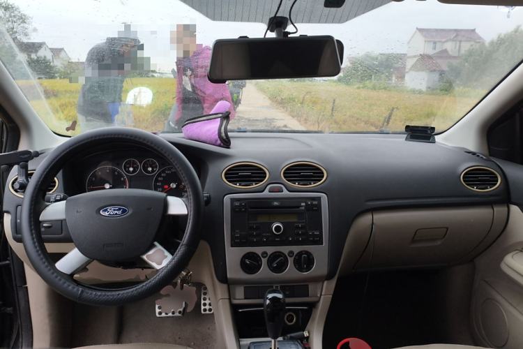 Used Ford Focus 2007 Sedan 1.8L Automatic Fashion Edition