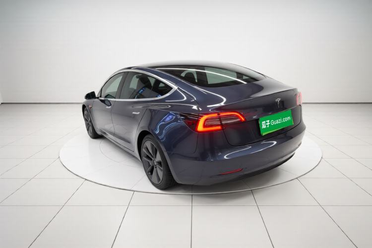 Used Tesla Model 3 2019 Long-Range Rear-Wheel-Drive Version
