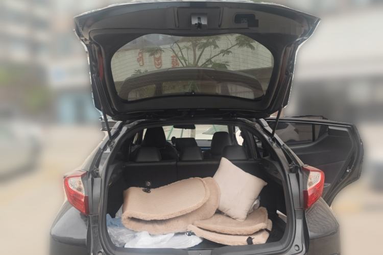 Used Toyota IZOA 2018 2.0L Yichi Version China VI Standard