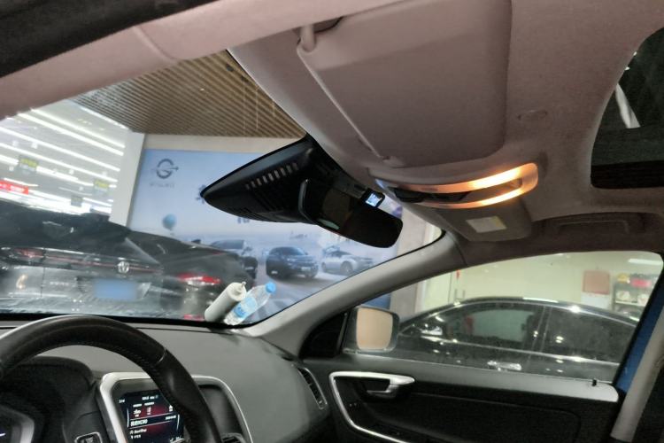 Used Volvo XC60 2015 T5 Zhiya Edition
