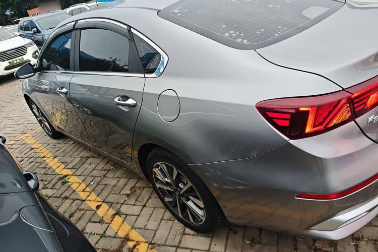 Used Kia K3 2021 1.5L CVT Fashion Edition