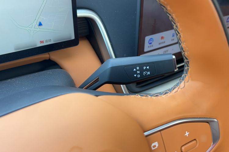 Used Dongfeng eπ eπ008 2025 210 Ultra Range-Extended Version 5 Seats
