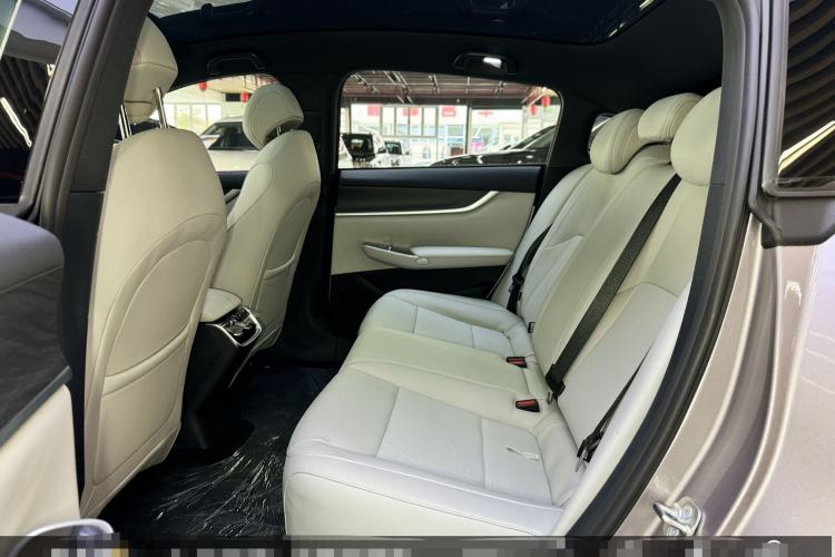 Used CHANGAN NEVO A07 2025 Blue Whale Range-Extending Model 140 Elite Version Interior 4