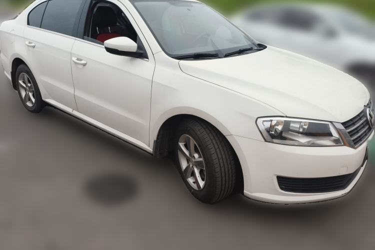 Used Volkswagen Lavida 2013 Revised Classic 1.6L Automatic Fashion Edition Front Right 45 Deg