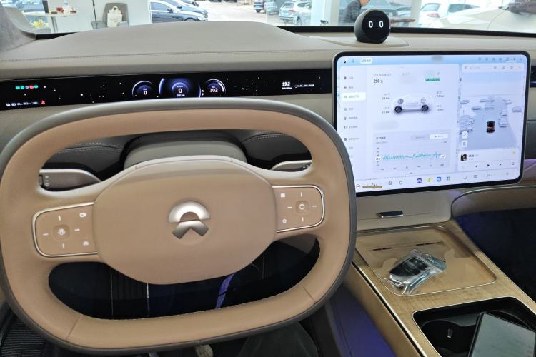 Used Nio ET9 2025 100kWh Signature Edition
