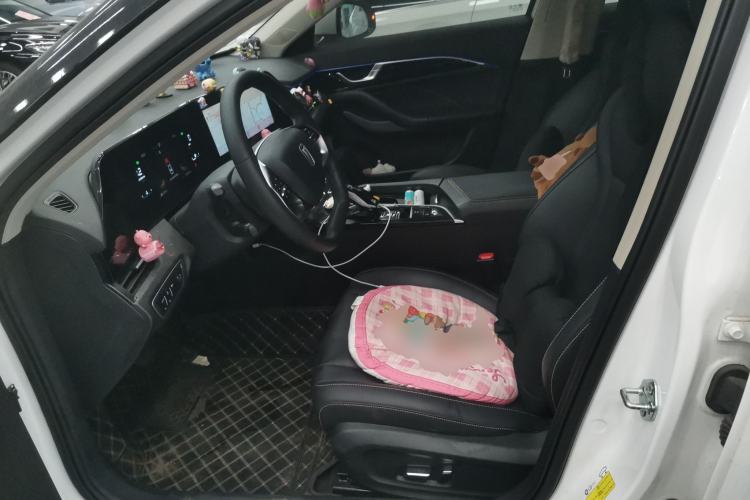 Used Bestune B70 2023 Third Generation 1.5T Automatic Enjoyment Version Left Front Seat