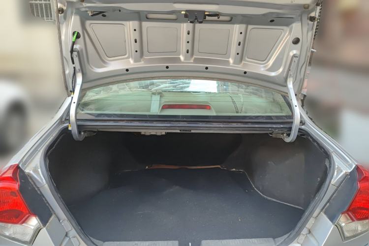 Used Soueast V3 Lingyue 2014 1.5L Manual Entry-Level Version
