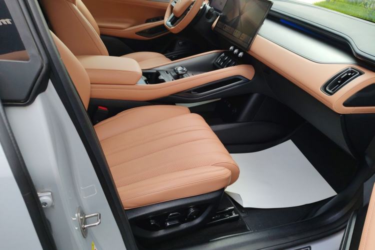 Used BYD Song L EV 2025 Intelligent Driving Version 662 km LiDAR Excellence Edition Right Front Seat