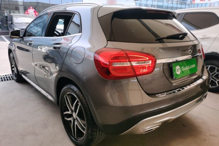 Used Mercedes-Benz GLA 2015 GLA 200 Fashion Model Exterior 2