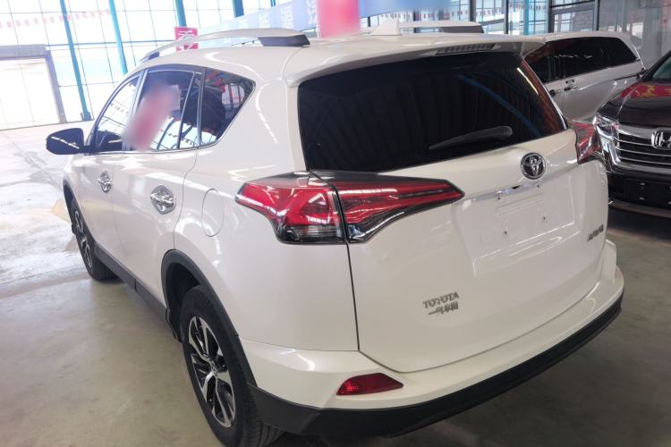 Used Toyota RAV4 2016 2.0L CVT Two-Wheel Drive Fashion Edition China V Standard Rear Left 45 Deg