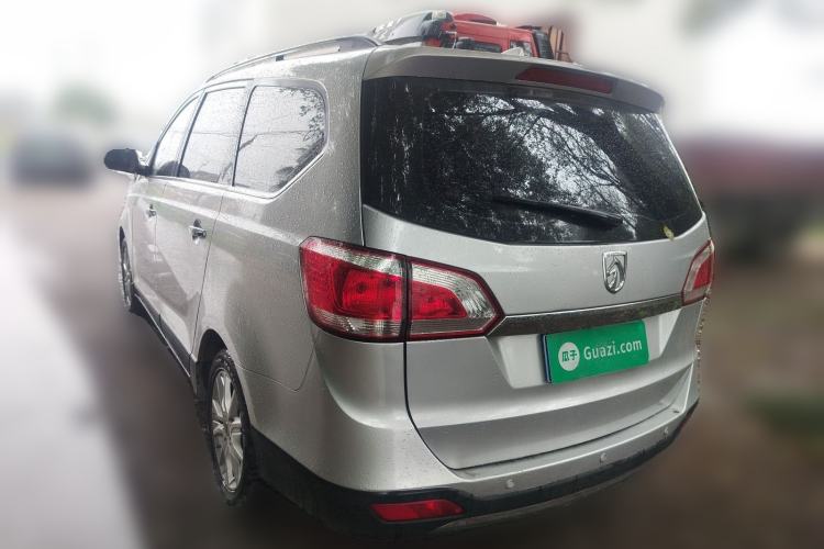 Used Baojun 730 2014 1.5L manual luxury trim 7 seats