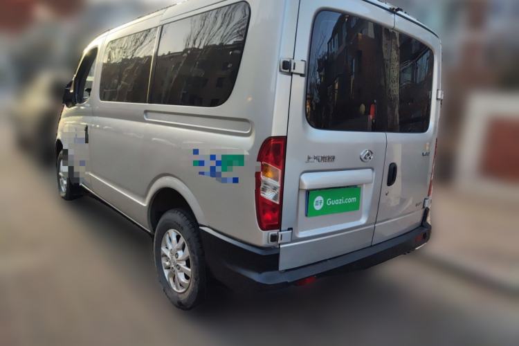 Used SAIC MAXUS Xintu V80 2019 2.5T Classic Model 6-Speed Manual Commercial Van with Short Wheelbase and Low Roof 9-Seater