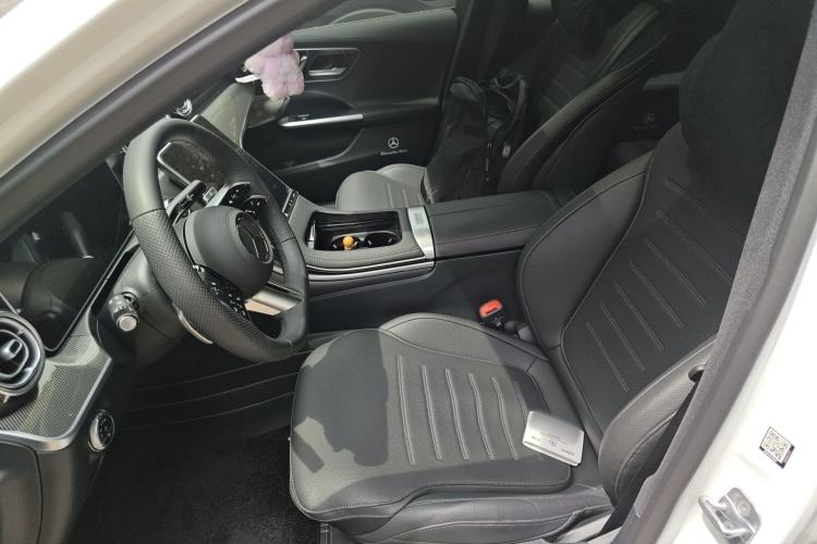 Used Mercedes-Benz C-Class 2024 Facelift C 260 L Night Edition Sport Version Left Front Seat
