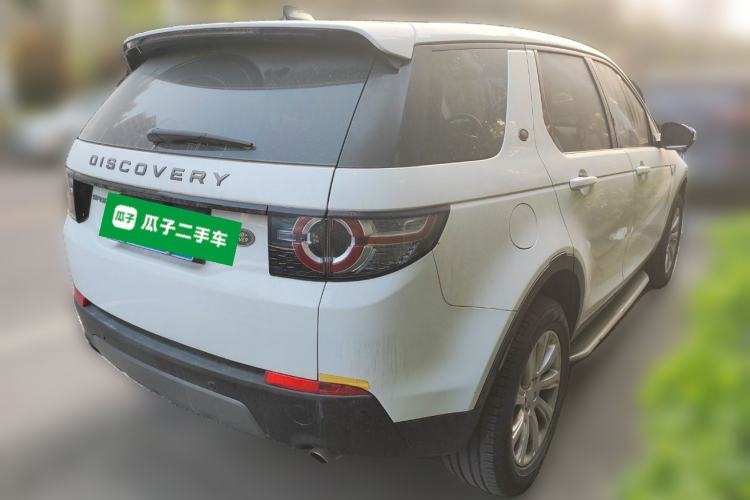 Used Land Rover Discovery Sport 2018 240 PS SE Version Rear Right 45 Deg