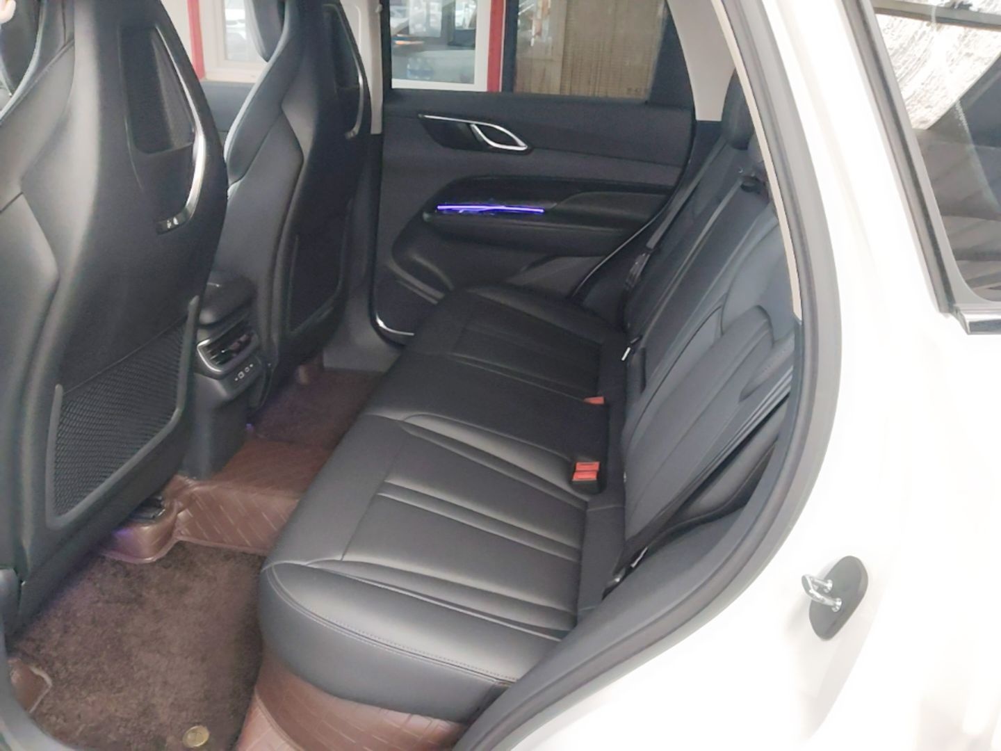 Hongqi HS3 2023 1.5T Two-Wheel Drive Shanwei Edition — снимка 20