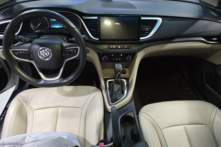 Used Buick GT 2018 15T Dual-Clutch Elite Model China V Standard Center Console