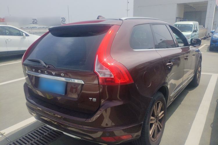 Used Volvo XC60 2016 T5 Smart Version Rear Right 45 Deg