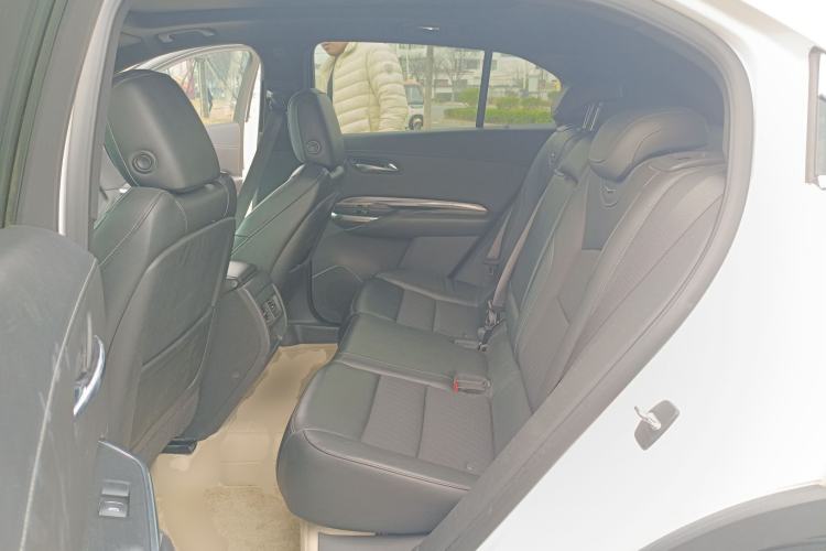 Used Cadillac XT4 2018 28T Two-Wheel Drive Tech Version