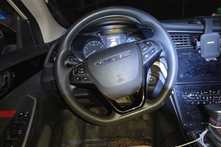 Used Venucia D60 2018 1.6L CVT Smart Connect Elite Edition