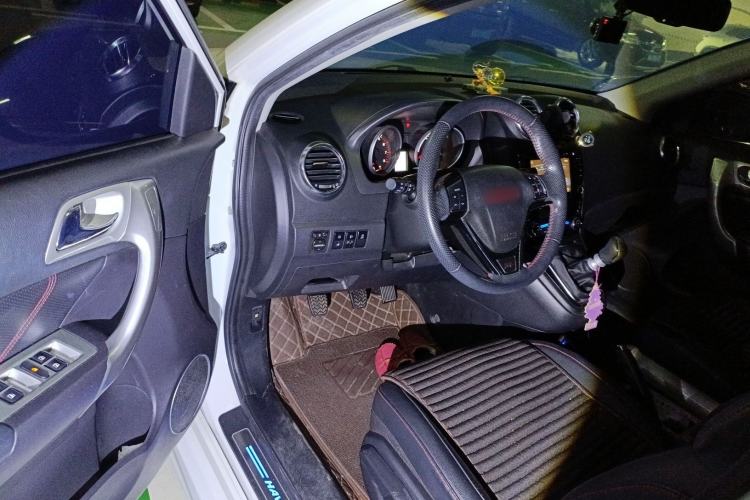 Used Haval H6 2013 Upgraded Model 1.5T Manual Two-Wheel Drive Elite Version