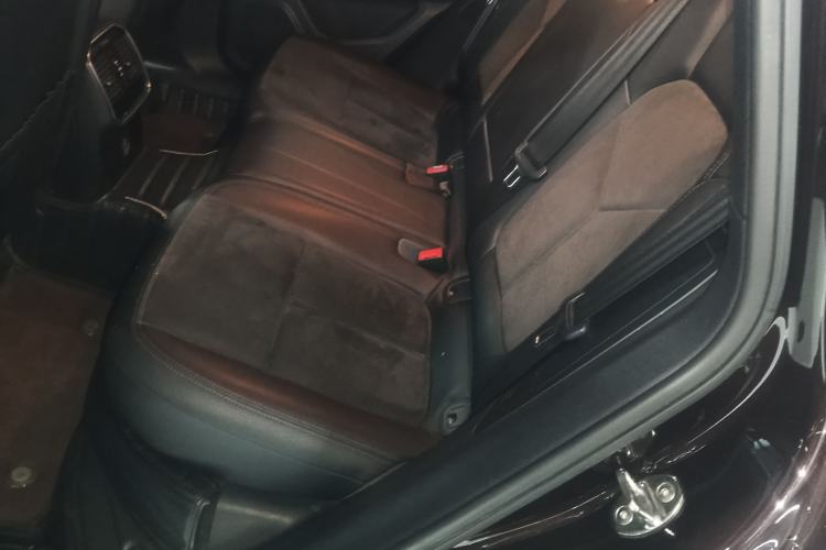 Used Porsche Macan 2017 Macan 2.0T Left Rear Seat