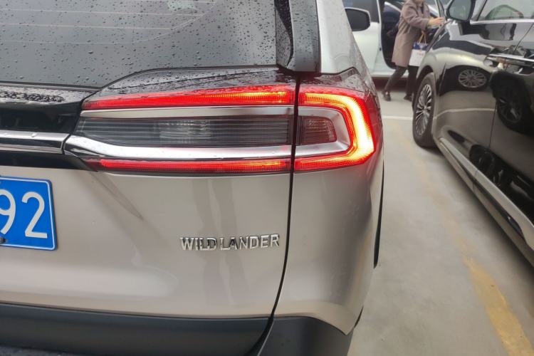 Used Toyota Wildlander 2023 2.0L CVT Two-Wheel Drive Luxury PLUS Edition Exterior 3