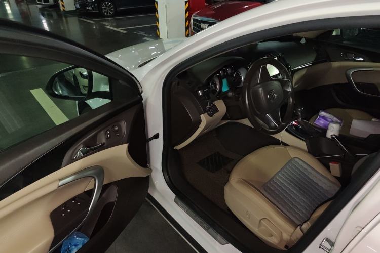 Used Buick Regal 2014 2.0L Leading Fashion Edition