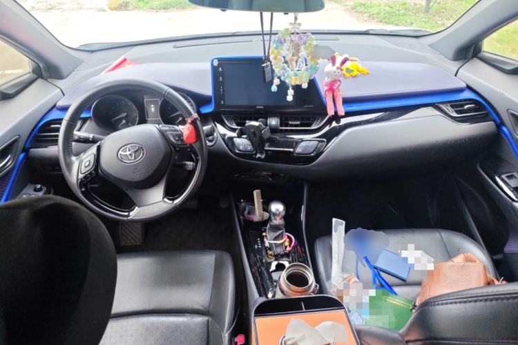 Used Toyota IZOA 2018 2.0L Yichi Version China VI Standard