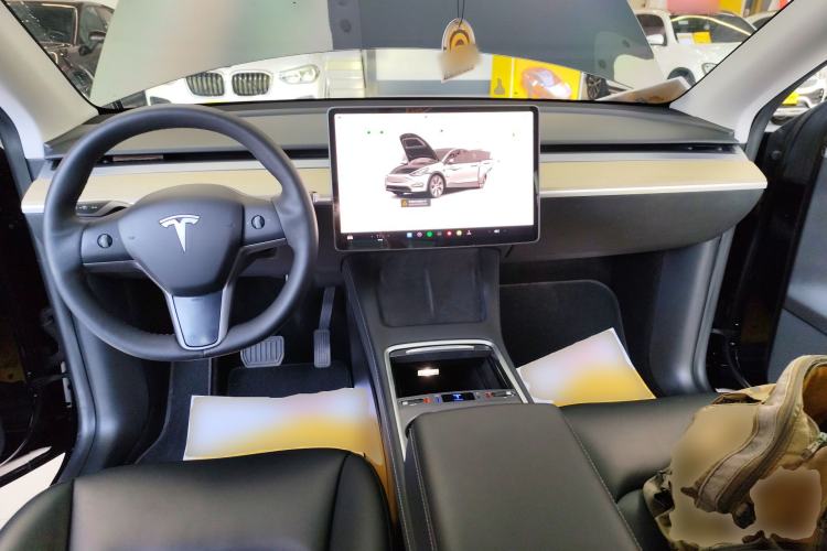 Used Tesla Model Y 2023 Rear-Wheel-Drive Version