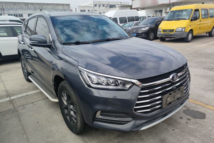 Used BYD Song 2020 Classic Edition 1.5T Automatic Elite Model Front Right 45 Deg