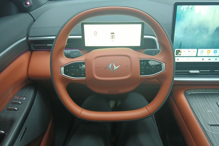 Used Dongfeng eπ eπ008 2024 210Max Range-Extended Version 6 Seats