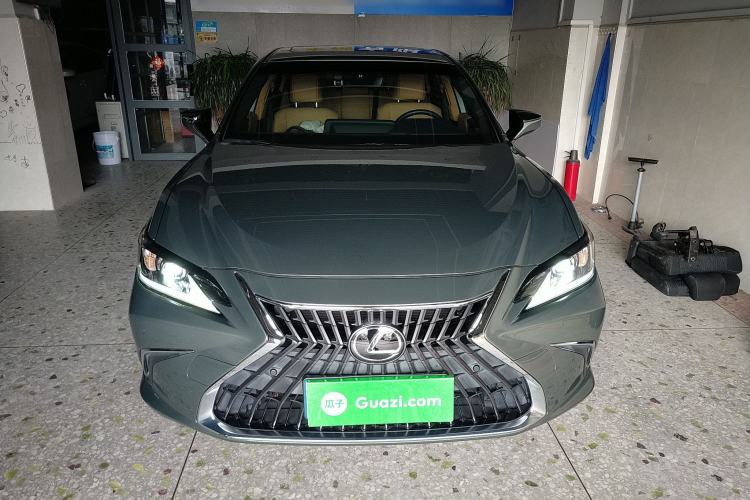 Used Lexus ES 2022 200 Excellence Edition