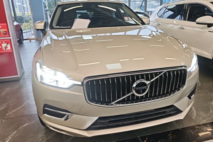 Used Volvo XC60 2021 T5 4x4 Smart Luxury Edition