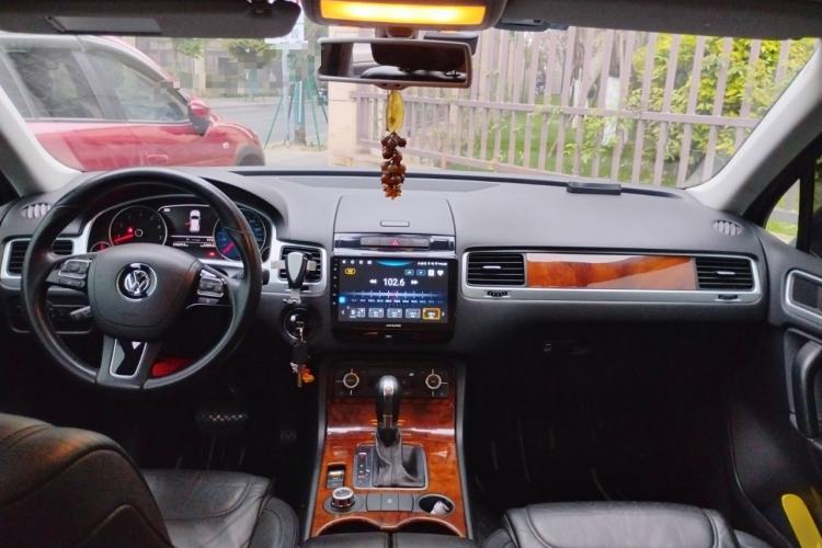 Used Volkswagen Touareg 2011 3.0 TSI Standard Version